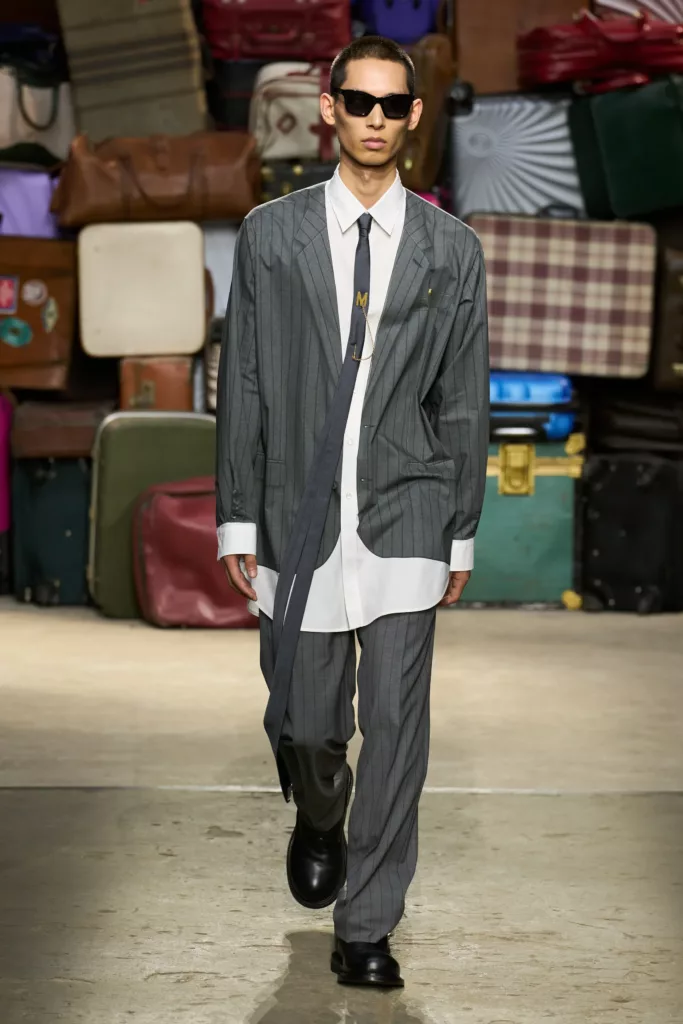 Moschino MFW SS25 Menswear, Key Inge Grognard